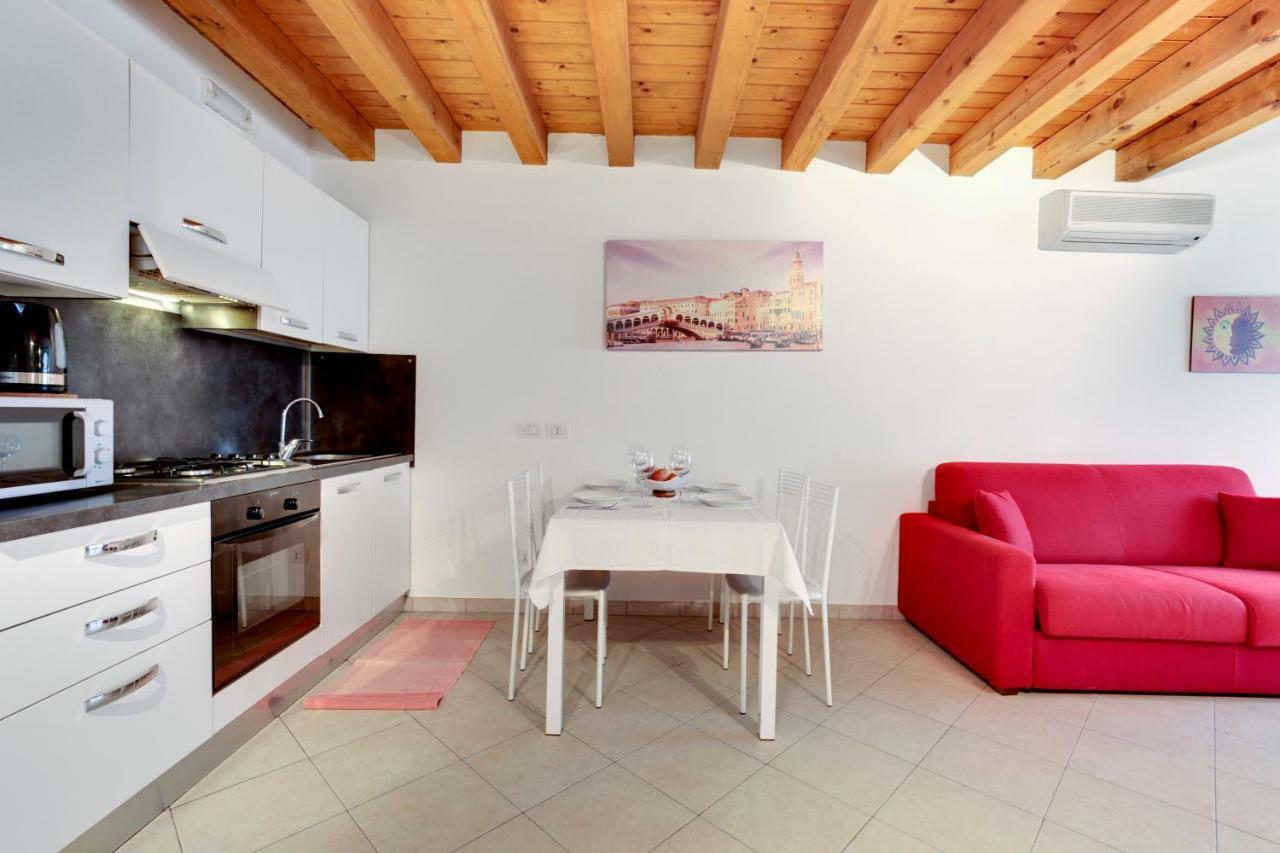 Apartamento Little Canal 8 *